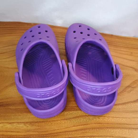CROCS - Picture 3 of 5